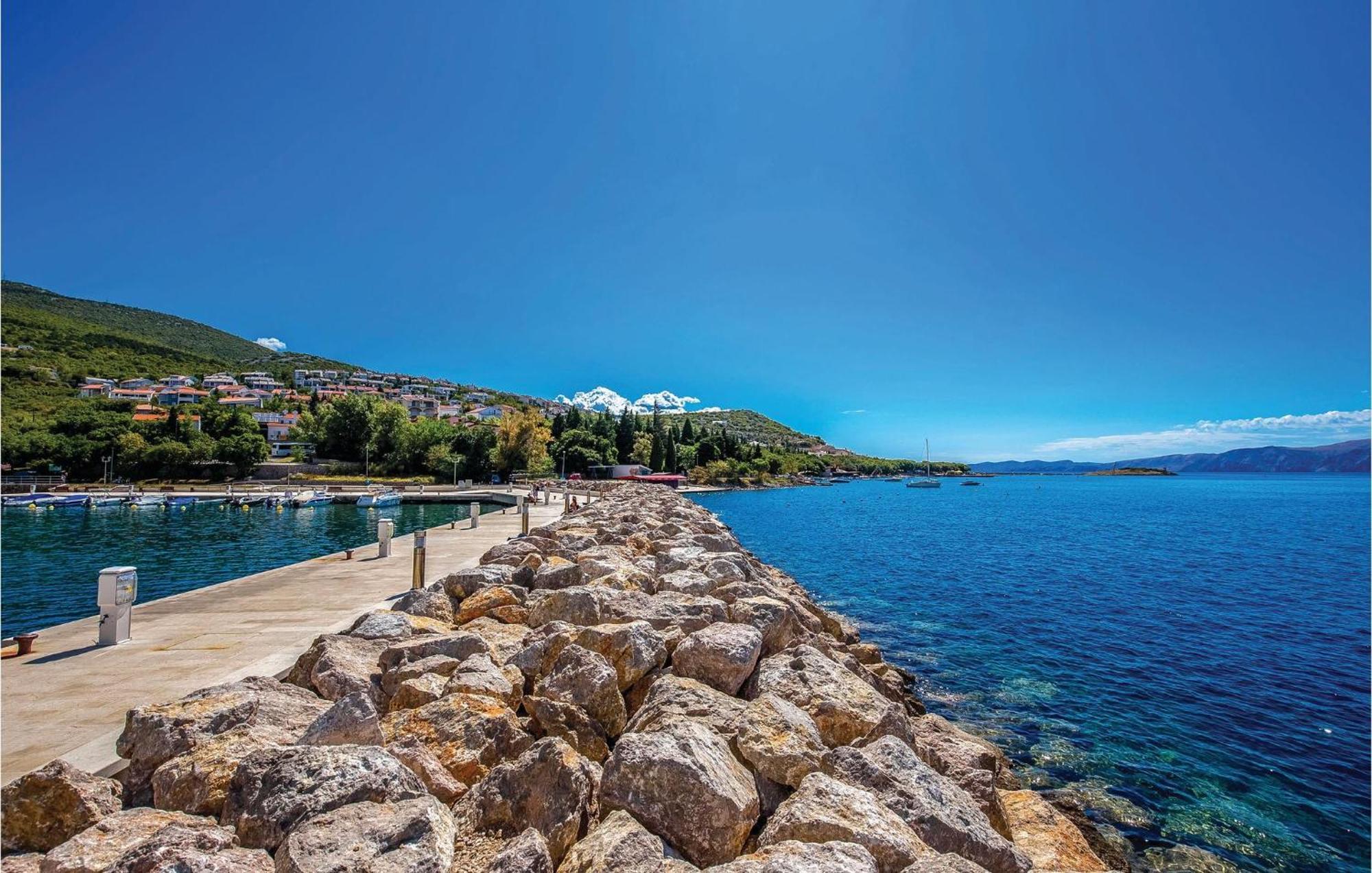 Amazing Apartment In Klenovica Εξωτερικό φωτογραφία